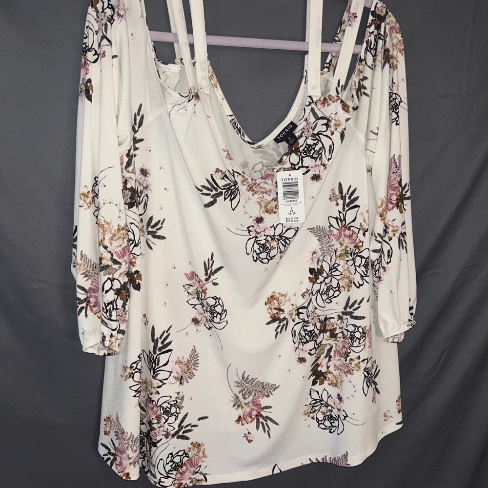 Torrid White Floral Cold Shoulder Strappy Balloon Sleeve Blouse Plus Size 2 2X - Picture 1 of 4